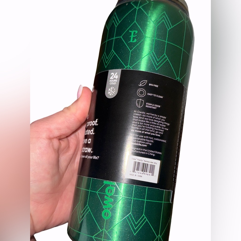 Owala Wicked 32oz FreeSip Bottle Elphaba Limited Edition Wicked For Good
New - Picture 7 of 7